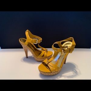 New Bakers yellow Kathy Sandals